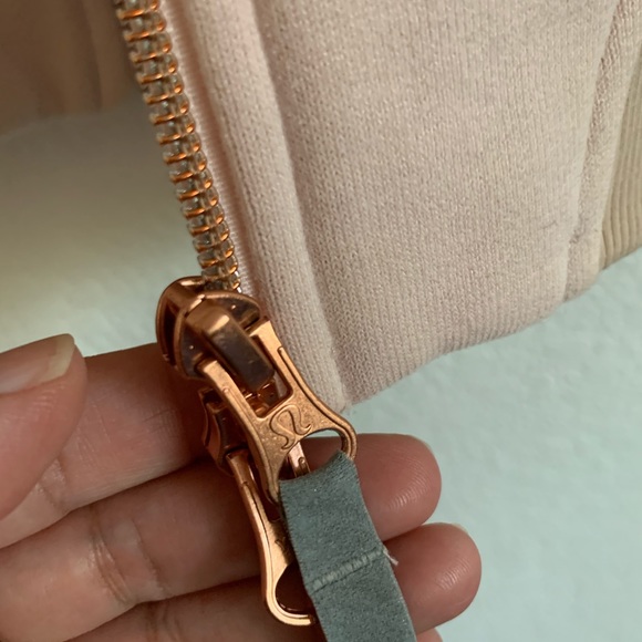 Lululemon Vest - Picture 4 of 12